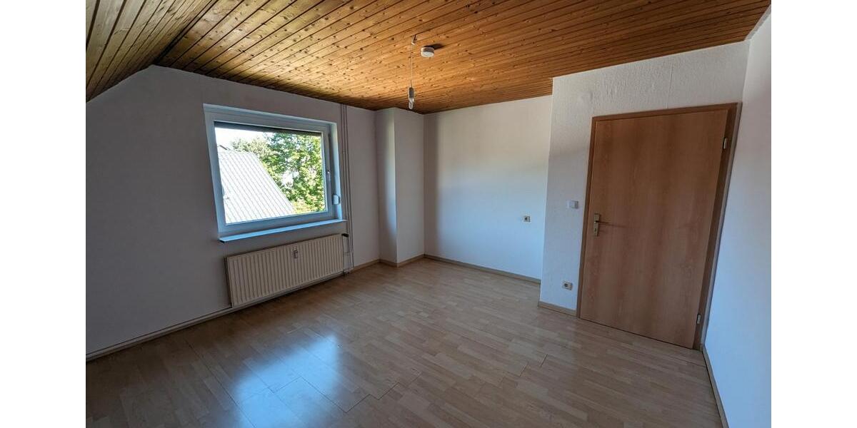 Dachgeschoßwohnung Gifhorn - 4 Zimmer, 93 m&sup2;, 725&euro; | Angebot:26705882