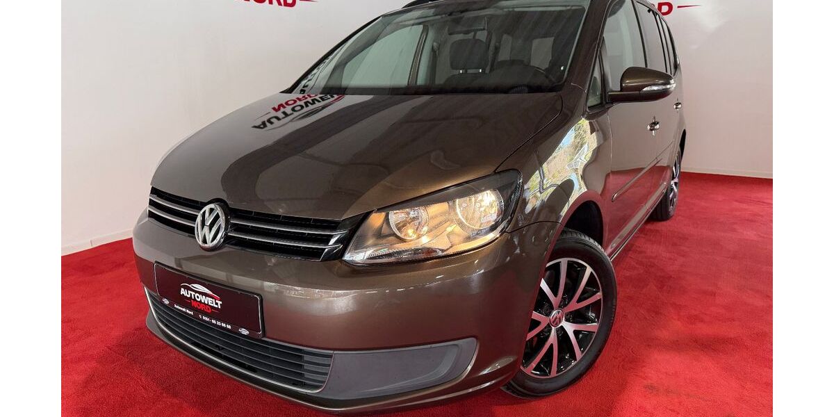 VW Touran 101.750 km 8.990 &euro; Braunschweig 38112