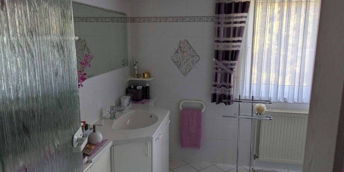 Mehrfamilienhaus, Wohnhaus Braunschweig Kralenriede - 6 Zimmer, 148 m&sup2;, 299.000&euro; | Angebot:26105666