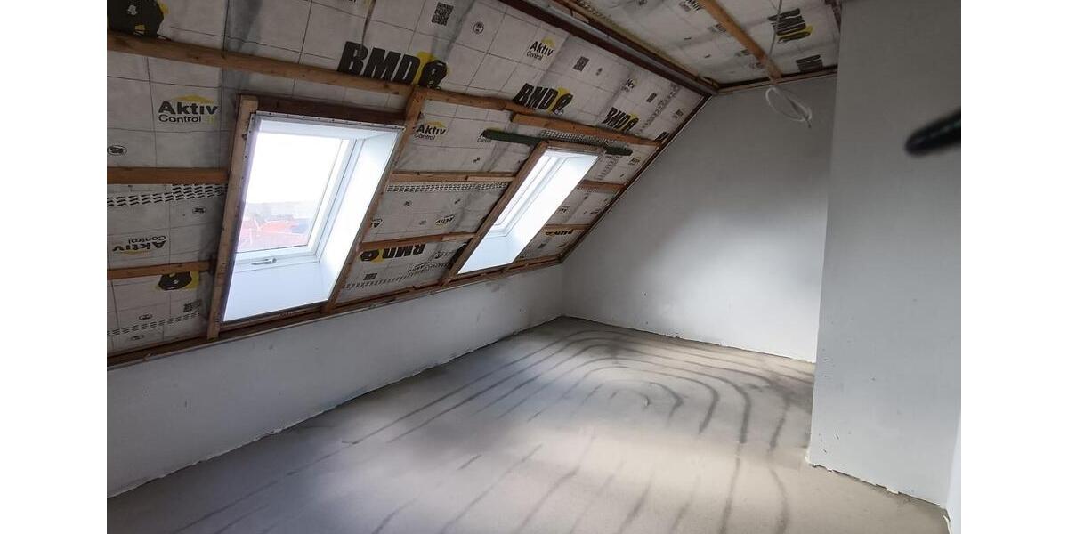 Dachgeschoßwohnung Osloß - 4 Zimmer, 72 m&sup2;, 750&euro; | Angebot:25943340