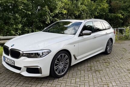 BMW M550