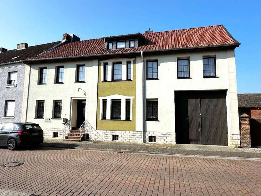 Haus zum Kaufen in Gardelegen 280.000 € 246 m²