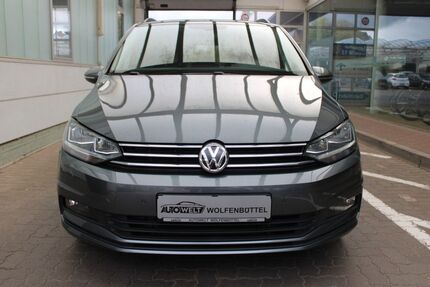VW Touran 111.200 km 20.990 € Wolfenbüttel 38304
