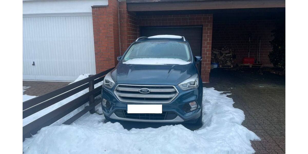 Ford Kuga 13.000 km 20.500 &euro; Braunschweig 38124