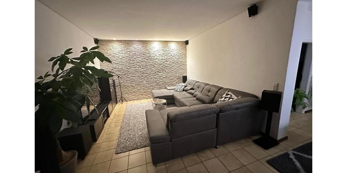 Erdgeschoßwohnung Weyhausen - 4 Zimmer, 126 m&sup2;, 950&euro; | Angebot:26413176
