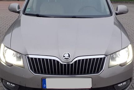 Skoda Superb 216.000 km 8.800 &euro; Danndorf 38464