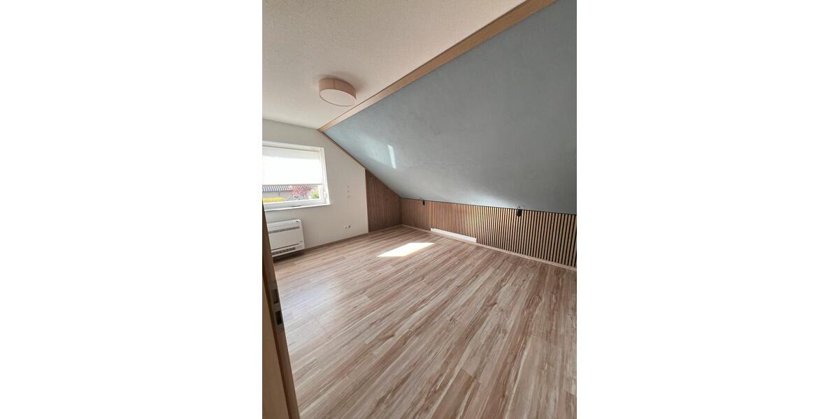 Doppelhaushälfte Gifhorn - 6 Zimmer, 148 m&sup2;, 1.600&euro; | Angebot:26329956