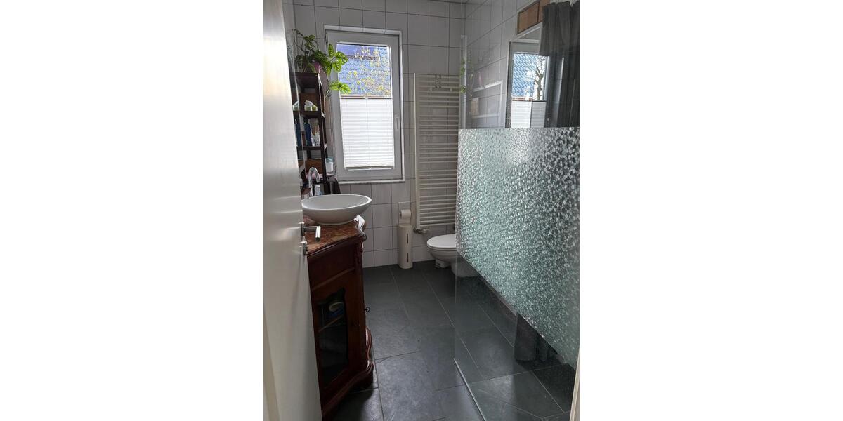 Einfamilienhaus Rühen - 5 Zimmer, 175 m&sup2;, 2.100&euro; | Angebot:25909198