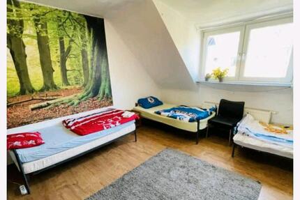 Wohnung Wolfsburg - 1 Zimmer, 15 m&sup2;, 20&euro; | Angebot:26509540