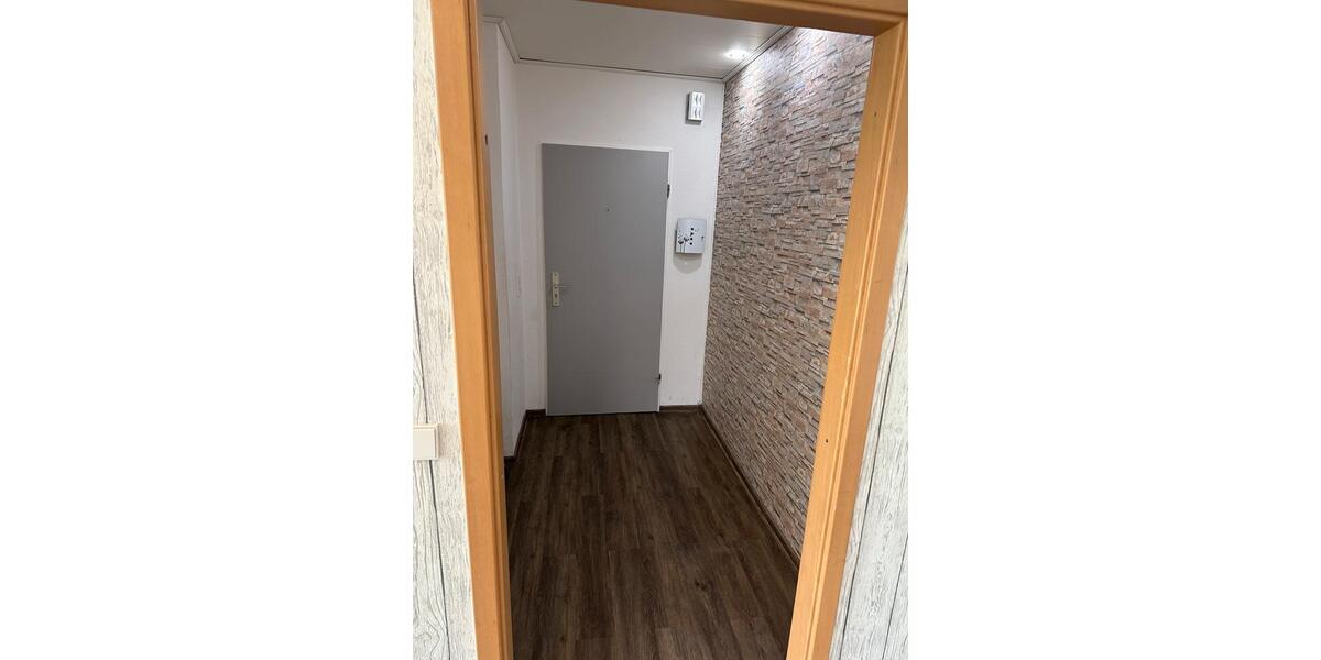 Etagenwohnung Wolfsburg Detmerode - 4 Zimmer, 100 m&sup2;, 1.300&euro; | Angebot:25966594