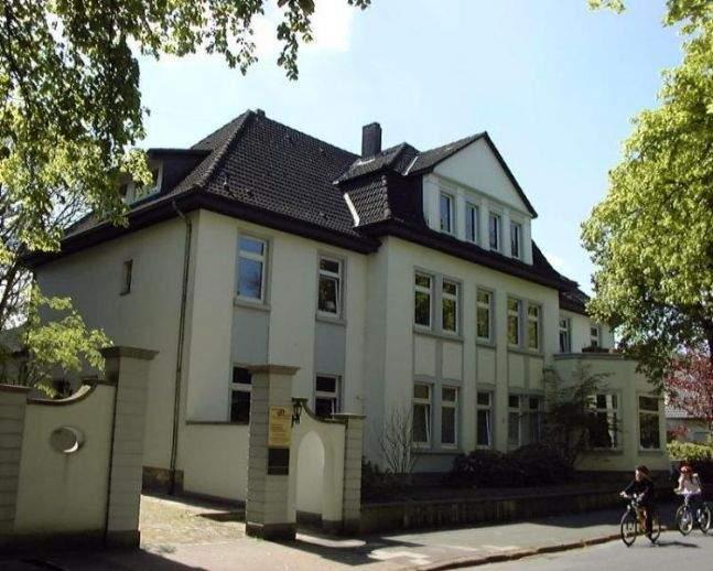 Etagenwohnung Helmstedt - 5 Zimmer, 130 m&sup2;, 950&euro; | Angebot:26491369