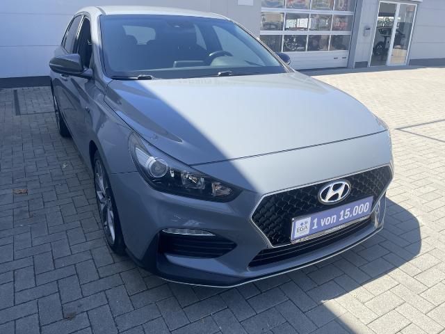 i30