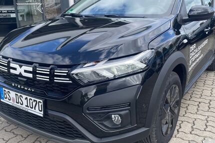 Dacia Sandero 2.217 km 18.390 € Braunschweig 38124